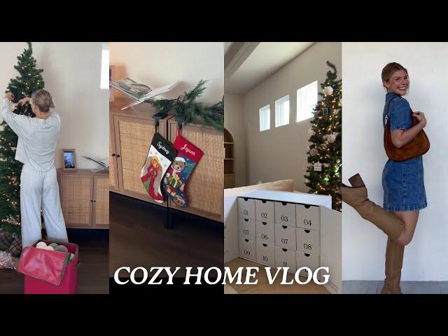 Cozy home vlog: decorating for Christmas, spending time at home, church