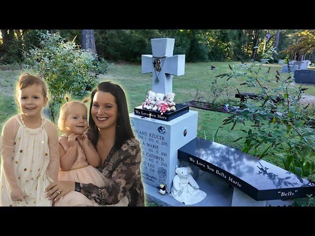 Grave Of Shanann “Watts” Rzucek & Her Children R.I.P. - Very EMOTIONAL And Paying My Respects