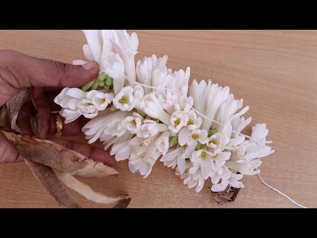 Sampangi flower garland making/how to string sampangi flower easily/sampangi malai kattuvadhu eppadi