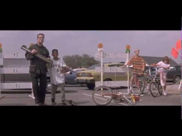 falling down (1993) - what's wrong with this street