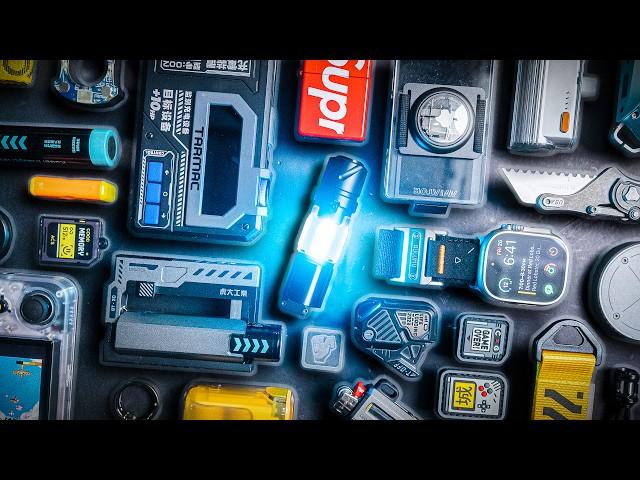 Insane Cyberpunk 2077 EDC (Everyday Carry) Breakdown!