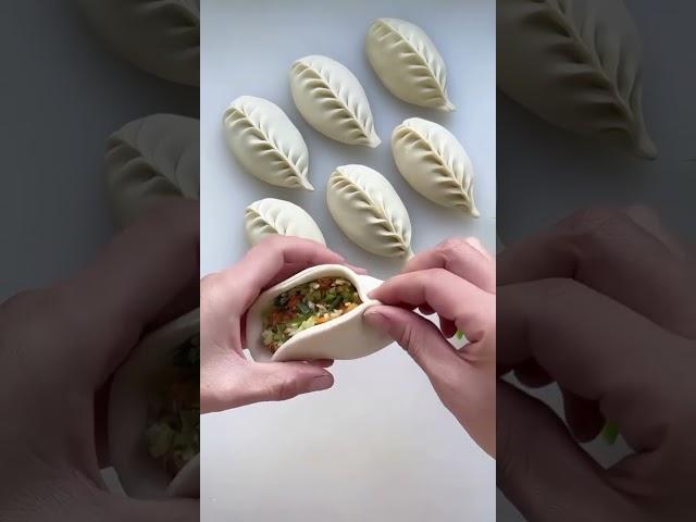 @The-Mr-dumpling || momo folding techniques || dumplings folding tricks  #dumplings