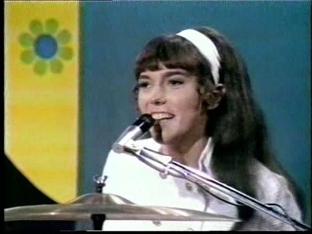 Karen Carpenter - Drummer/Singer