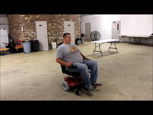 ONLINE ONLY ABSOLUTE AUCTION - Shoprider Streamer Power Chair