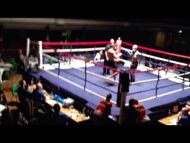 Jafar Mukri vs Peter Irving Round 2