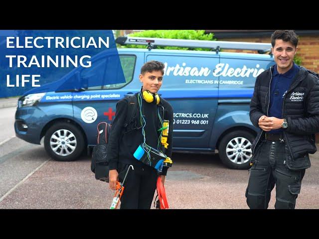 Teaching How To Do an EICR - Electrician Training Life