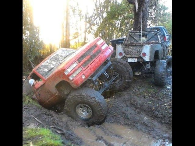 Chevy Militia Blazer on 47's Mud Boggin and Crawlin