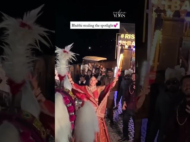 Because no baraat is complete without bhabhi!️️ #wedding #reels #love