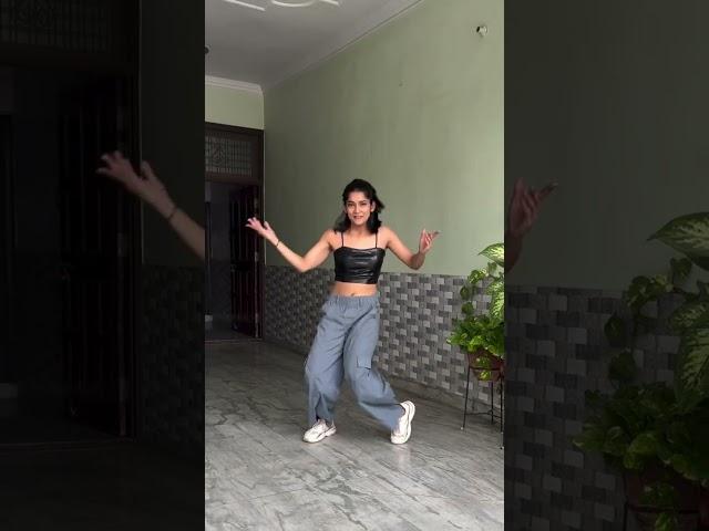 Vartika Jha #Dance #shorts #ytshorts #vartikaJha #VartikaJhaWorld , India's Best Dancer | Bollyvox