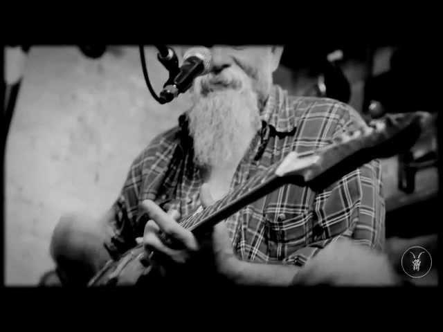 Seasick Steve  Back In The Dog House  -