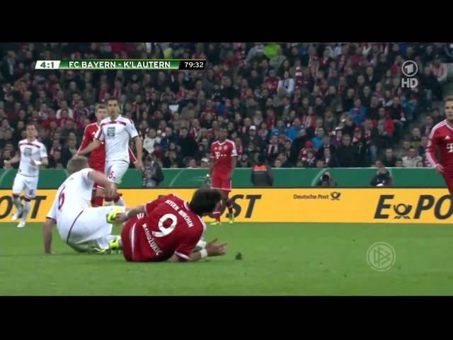 Bayern - Kaiserslautern DFB Pokal 2014:Jean Zimmer nervt Philipp Lahm