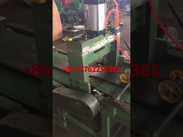 XJ-200 rubber extruder with automatic cutting device