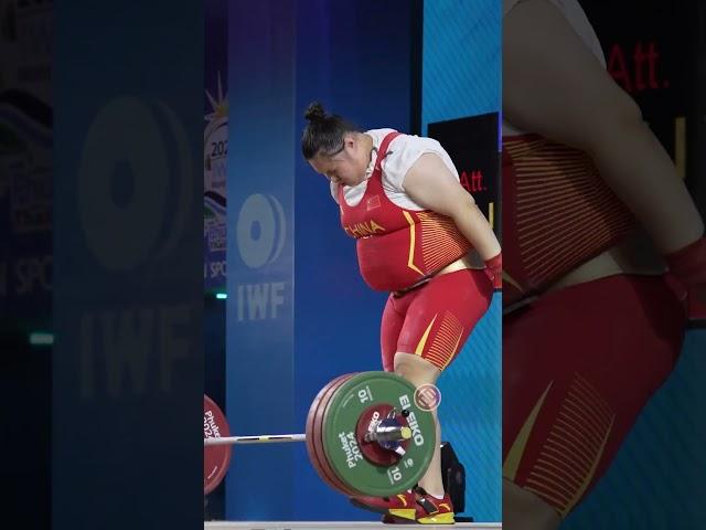 Liwenwen(87kg+) 145kg Snatch