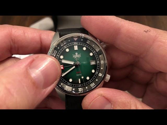 PHOIBOS EAGLE RAY GMT PX023A 300M DIVER