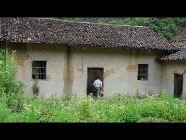 Man Buys Dilapidated House for $500, Cleaning and Restoration It to His Dream Home |Start to Finish