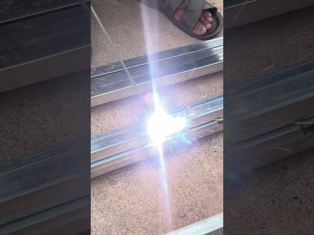 Trick To Weld Square Tube Joint  #welding #satisfying