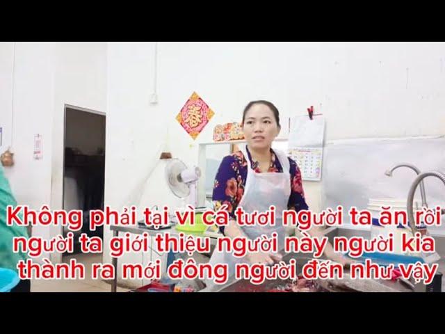 Cô Dâu Việt Bán Cá khách hàng Tấp Nập Bắt Số Xếp Hàng Thật Kinh Khủng Khách Mười Năm Kể tại Malaysia