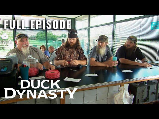 Duck Dynasty: Si and the Guys Go for Donuts (S2, E10) | Full Episode