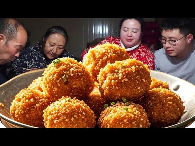 The Chinese New Year is not without croquettes. Putting it in powder soup or a bowl of meatball sou