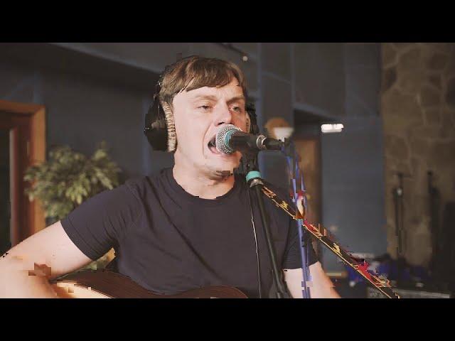 Jamie Webster - Something's Gotta Give (Live From Parr Street Studios)