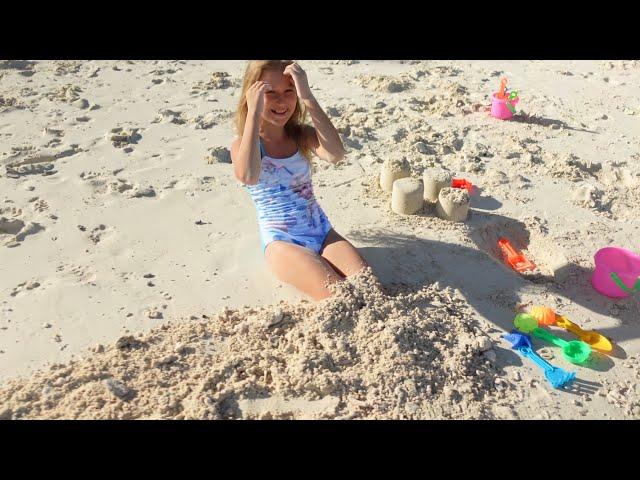 Children playing on the beach 4k