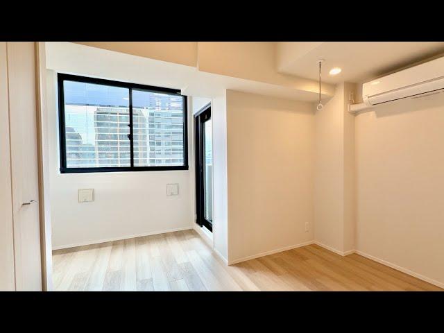 Micro Apartment in Tokyo with a Tiny Balcony🪴 - 26.2sqm / 282.5sqft(Ep 82)