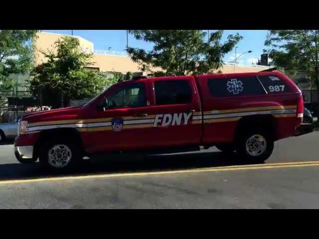 FDNY EMS CONDITIONS UNIT 987, RESPONDING THEN CANCELLED, ON WESTCHESTER AVE. IN SOUTH BRONX, NYC.