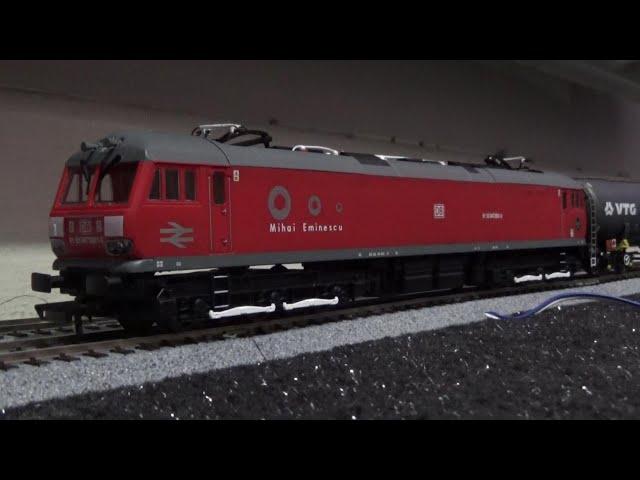 Hornby R3742F | Class 92 Electric Locomotive | DB Cargo Romania | ex-92012 | OO Gauge | Review | HD