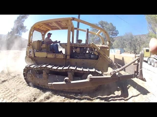 OPERATING OLD CATERPILLAR  D-6 TAKING DOZERS TO A NEW HOME