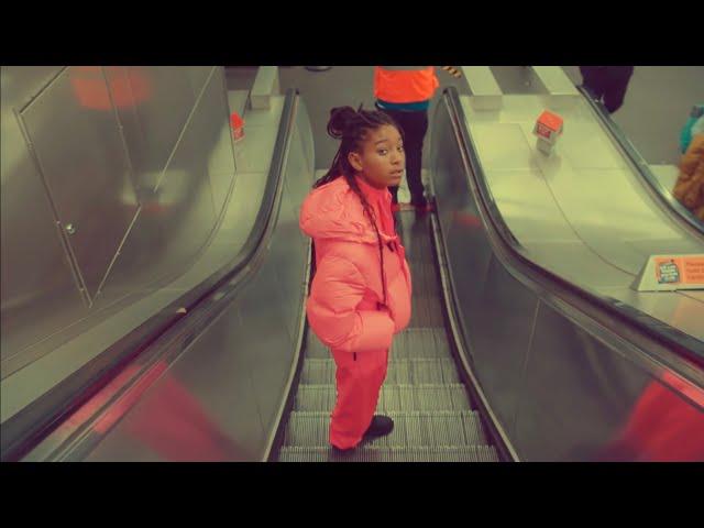 Willow Smith - Need To Know (Visual)