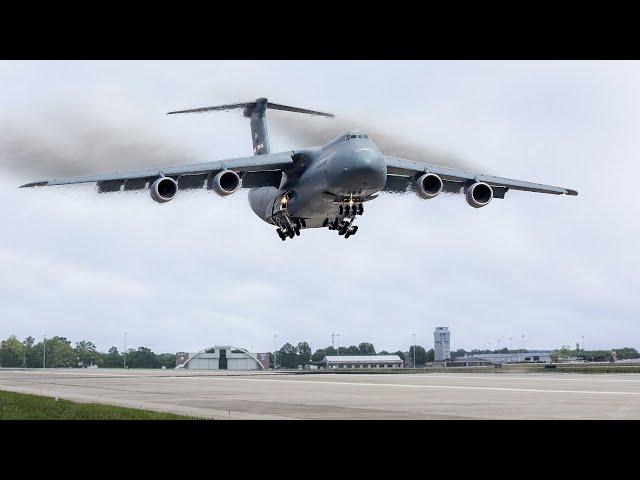 The Crazy Process of Landing US Largest 420 Ton Cargo Aircraft