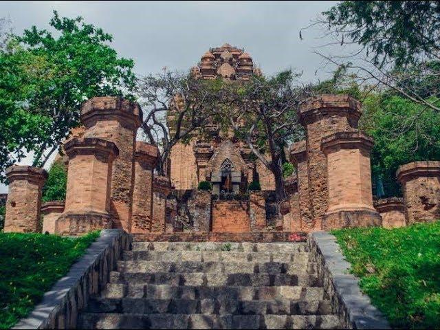 110 Вьетнам Нячанг путешествие Тямские башни По Нагар храмы Vietnam Nha Trang Po Nagar Cham Towers