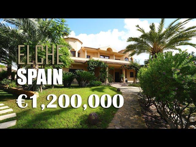 Impressive classic Mediterranean villa in Elche for sale, Costa Blanca, Spain. Real Estate in Spain