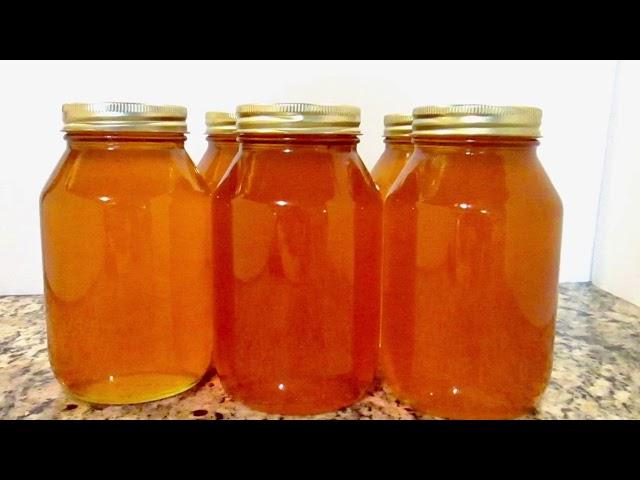 Tips For Bottling Honey in Mason Jars