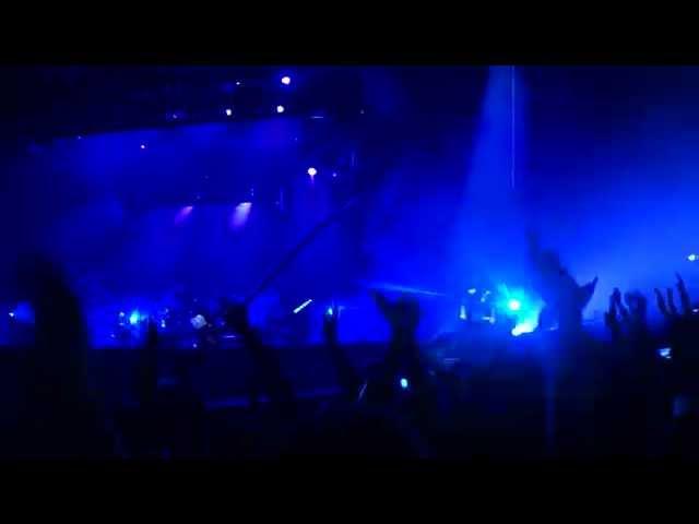 Muse - New Born's intro live @Park & Suites Arena Montpellier 16 10 2012