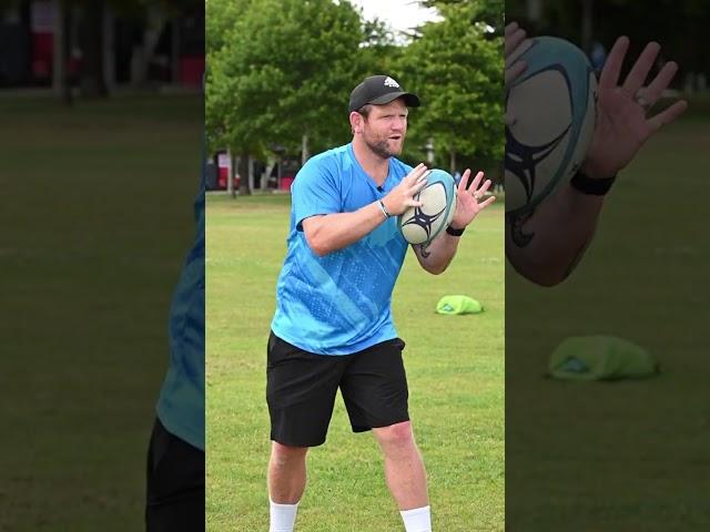 How To Catch A Rugby Ball @rugbybricks Rugby Skills | Peter Breen