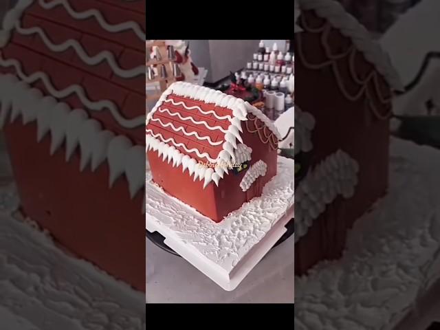 gingerbread house cake / DIY gingerbread house / Christmas cake ideas / buttercream cake frosting