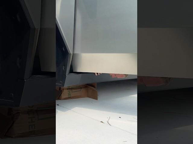 Tesla Cybertruck makes a really good hydraulic press.