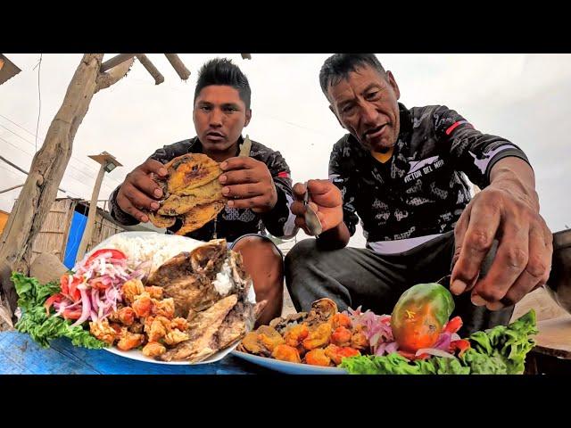 Vean como Mi PAPÁ Prepara un RICO CHICHARRON de MUY MUY frente al mar