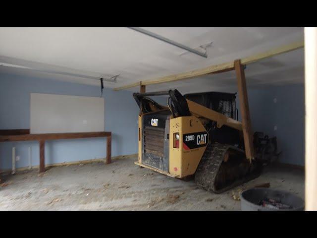 Using Caterpillar Track Loader as a Wrecking ball!? Cat Skid smashing and crashing into building!