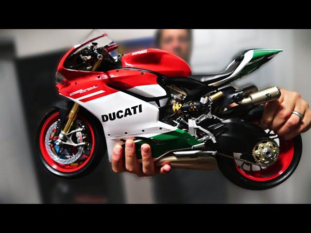 MASSIVE 1:4 scale Motorcycle model | Pocher Ducati Panigale 1299 Final Edition