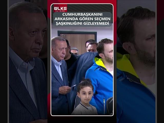 Cumhurbaşkanı Erdoğan'ı Arkasında Gören Seçmen Büyük Şaşkınlık Yaşadı!