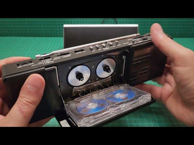 Sony WA-8800 Mini Boombox radio cassette recorder Walkman | inside look | review