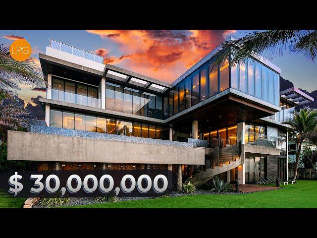 TOURING A MODERN $30,000,000 HOME IN HIGHLAND BEACH FLORIDA WITH VIEWS OF THE ATLANTIC OCEAN