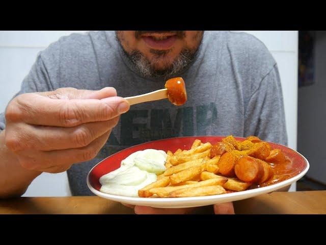 ASMR PO POLSKU – Currywurst + Frytki + Mizeria – Niemieckie Fast Food