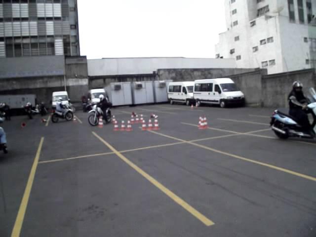 Curso de Pilotagem Defensiva de Motos: Carlos Amaral MotorcycleTraining