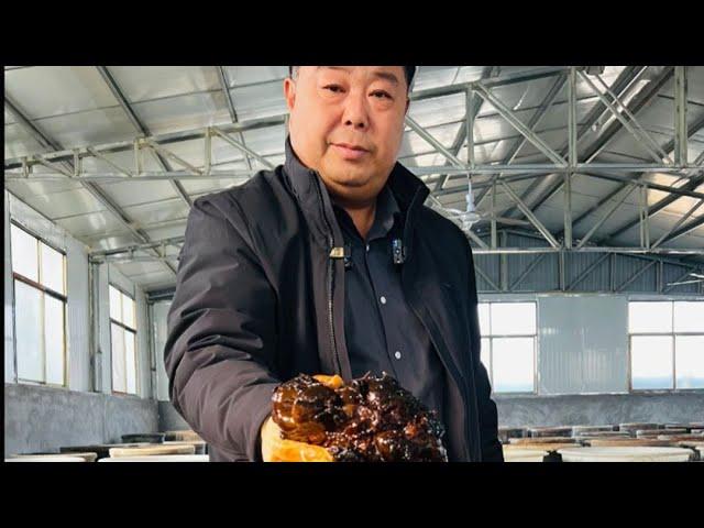 A Shandong uncle sells luxury pickled vegetables. The price is 68 yuan per kilogram and it looks li