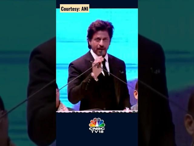 Apni Kursi Ki Peti Bandh Lijiye, Mausam Bigadne Wala Hai: SRK Recites Dialogue From 'Pathaan'