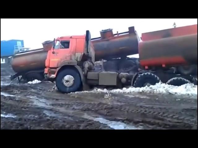 КОНЕЦ ЗИМНИКА на севере КАМАЗЫ поздно выходят из зимника видео жесть the trucker in Russian