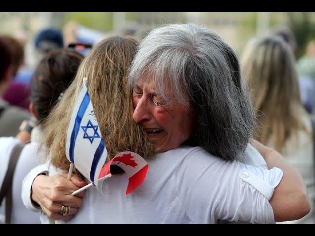 Competing protests at Ottawa City Hall on Israel’s Independence Day